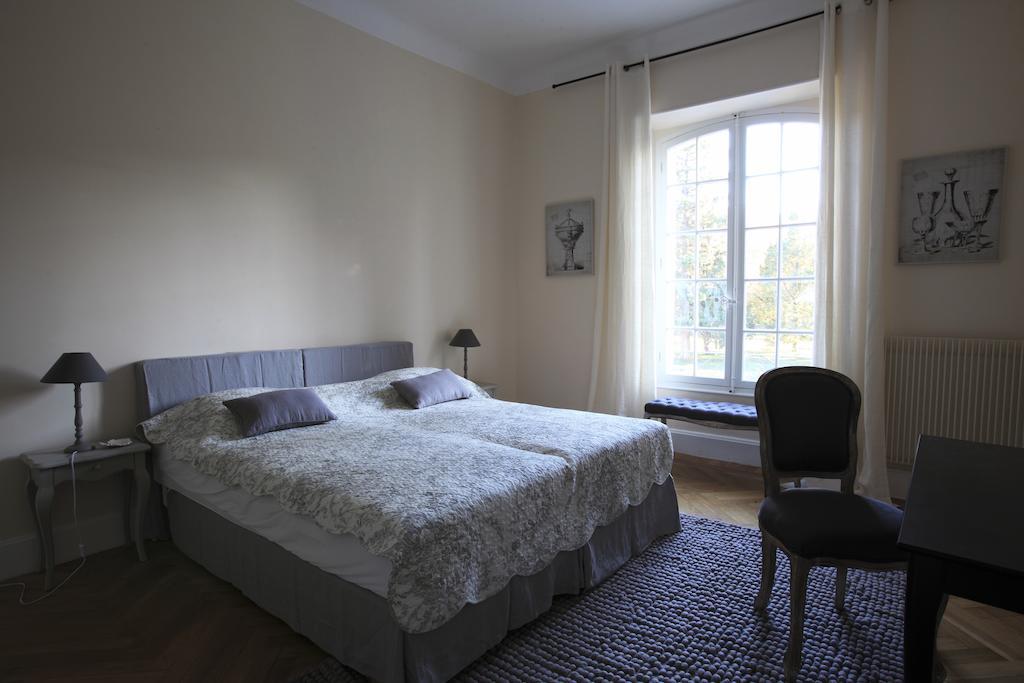 La Maison R Bed and Breakfast Pignans Habitación foto